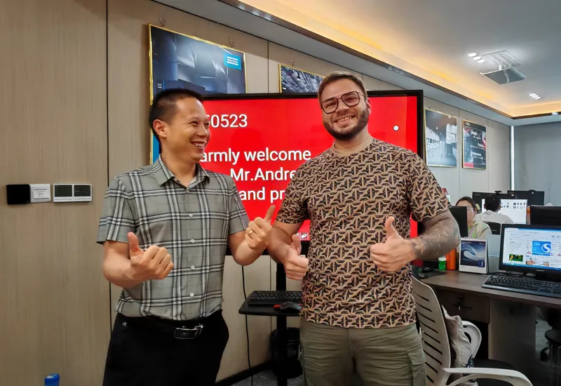 Russian customer with Boss